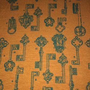 LuLaRoe Tops - XS Classic T! LuLaRoe Tops - XS Classic T!